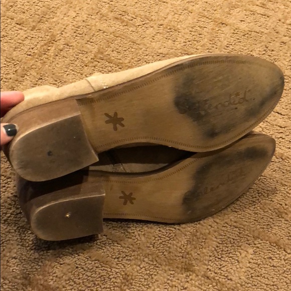 Splendid Suede Hamptyn Bootie - Picture 4 of 5